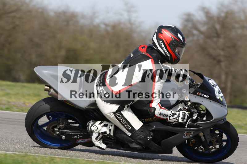 /Archiv-2023/06 10.04.2023 Moto Club Anneau du Rhin/Blanc-Novice/132